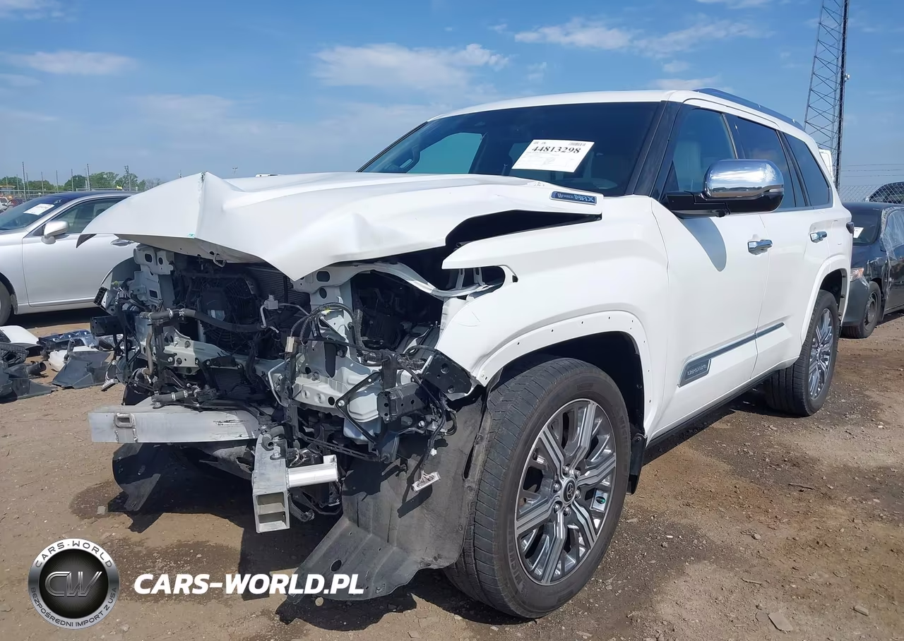 2023 Toyota Sequoia Capstone VIN:7SVAAABA2PX008010 - 2