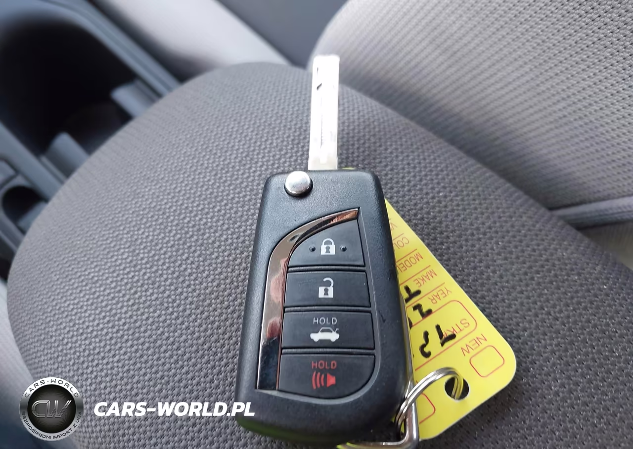 2025 Toyota Corolla Le VIN:5YFB4MDE1SP247935 - 11
