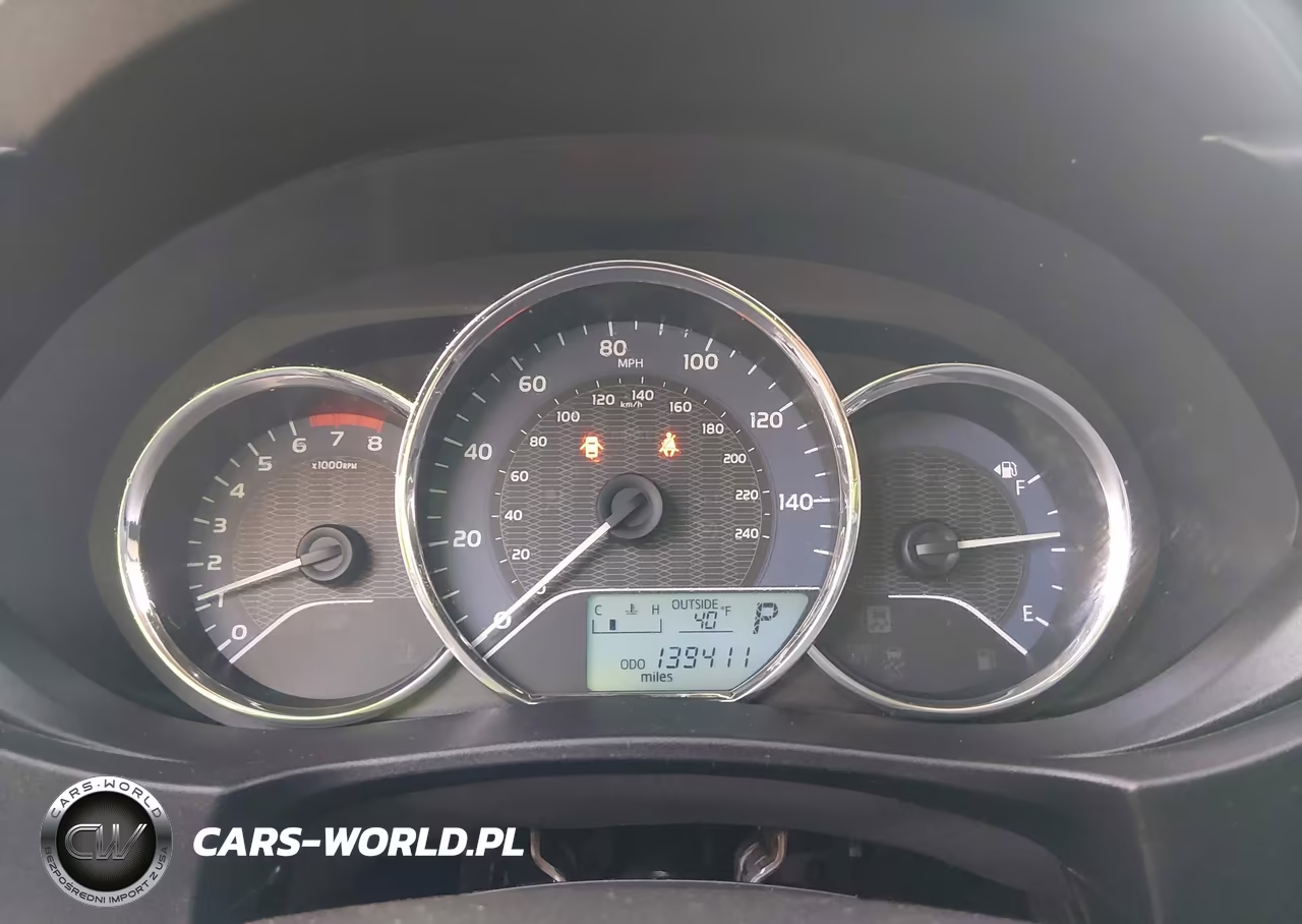 2015 Toyota Corolla Le Plus VIN:5YFBURHE2FP214844 - 7
