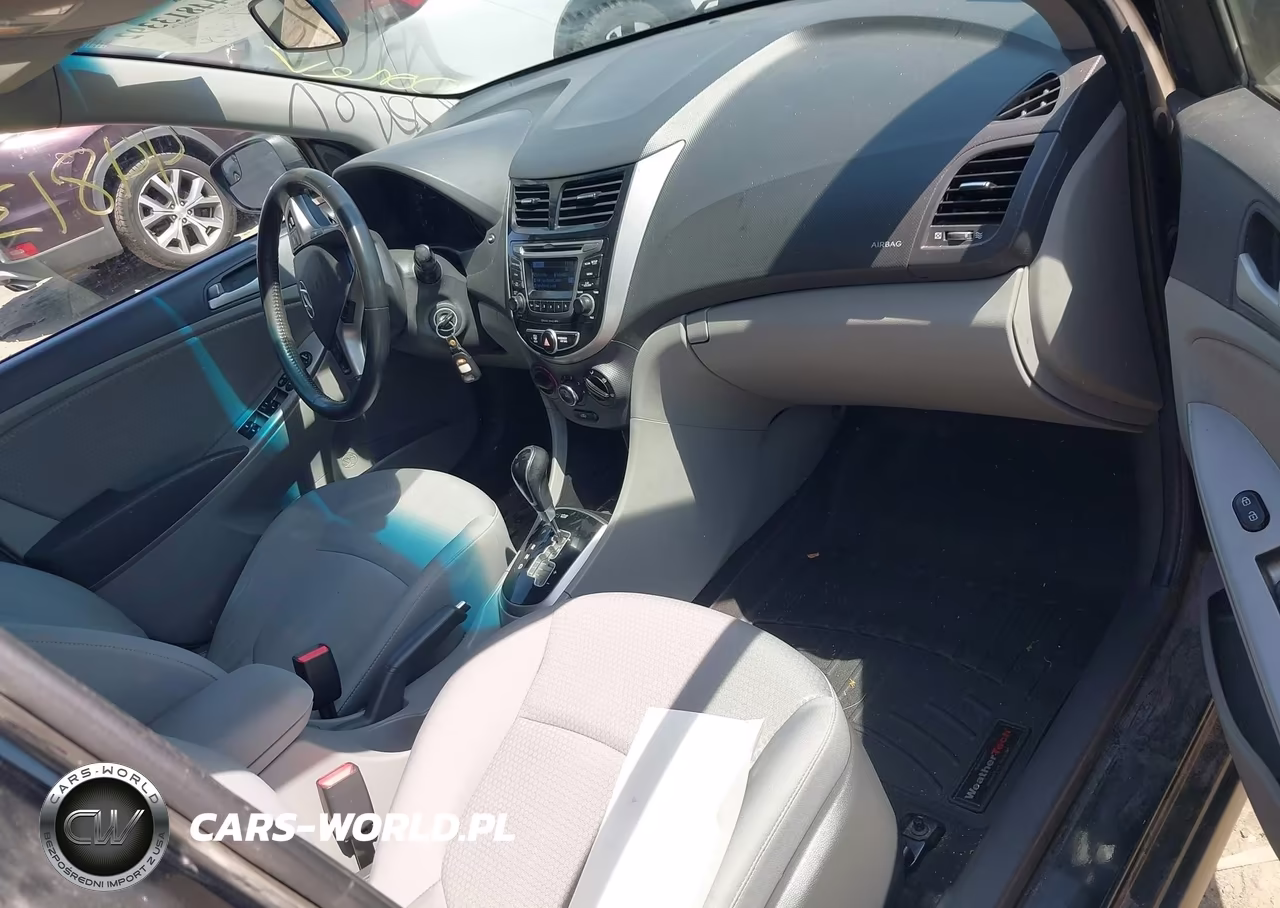 2017 Hyundai Accent Sport VIN:KMHCU5AE3HU355995 - 5