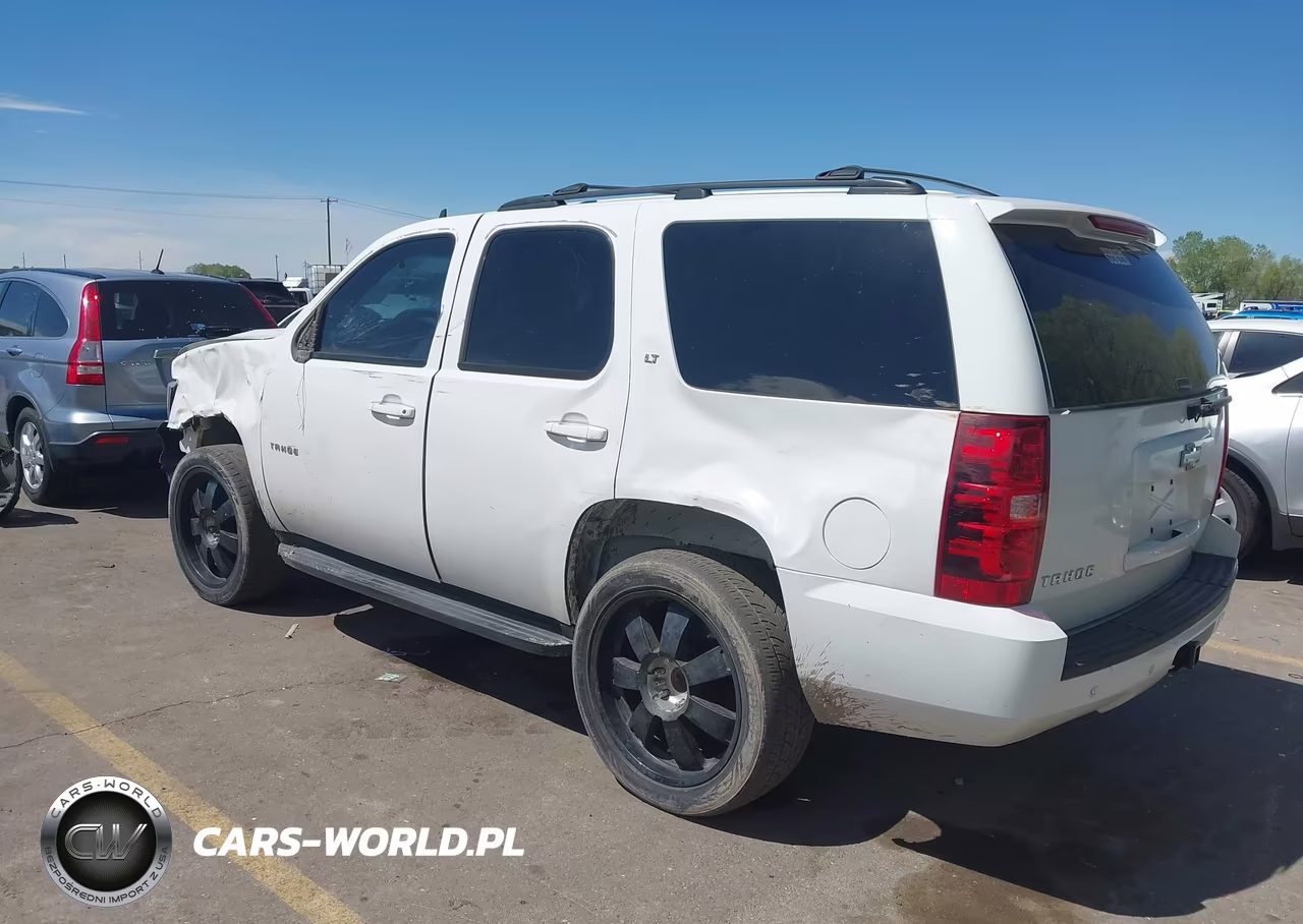2010 Chevrolet Tahoe Lt VIN:1GNUKBE02AR226724 - 3