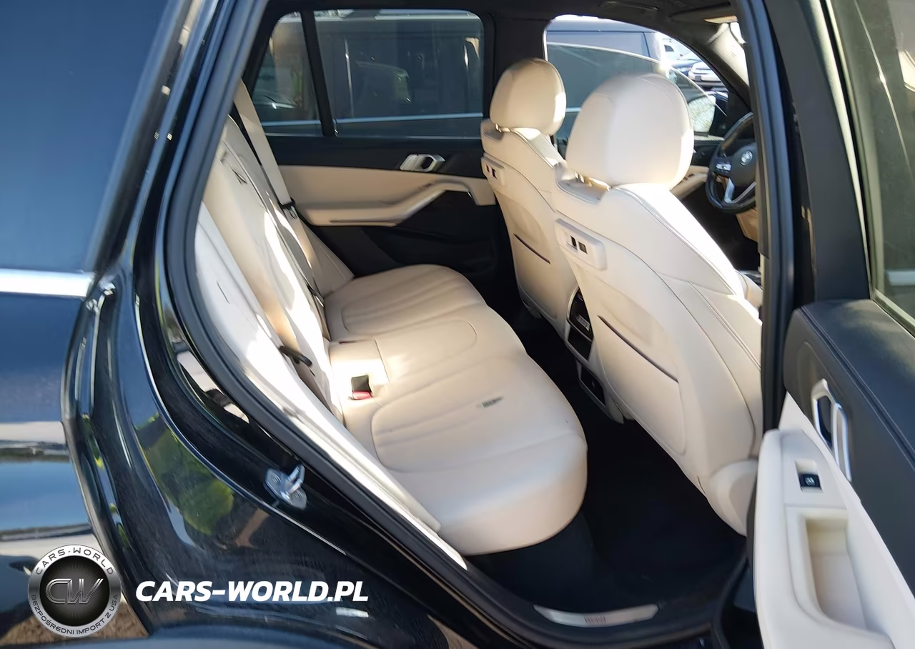 2019 BMW X5 xDrive40I VIN:5UXCR6C59KLL13903 - 8
