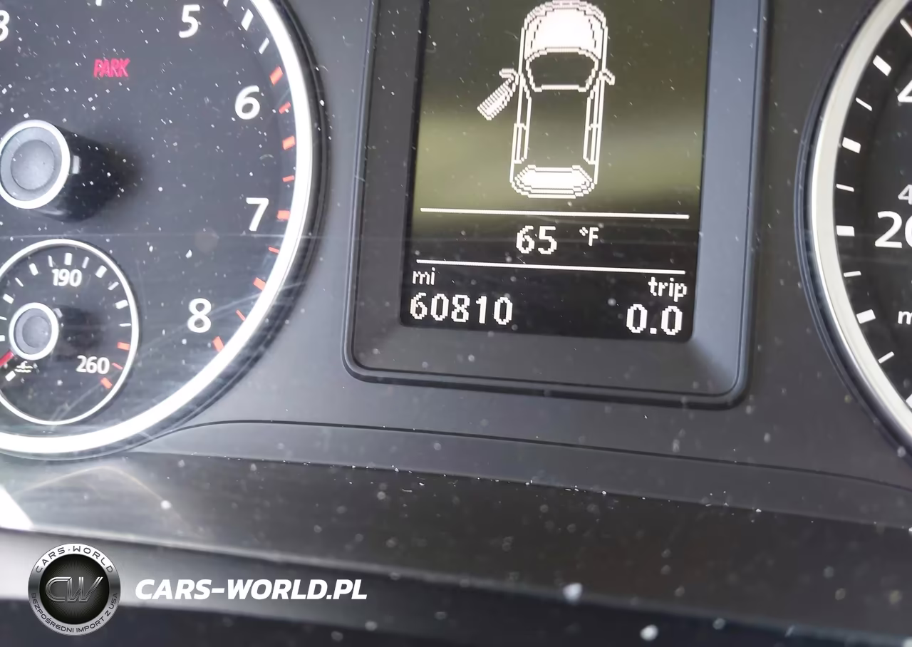 2017 Volkswagen Tiguan 2.0T-2.0T S VIN:WVGBV7AX0HK027063 - 15
