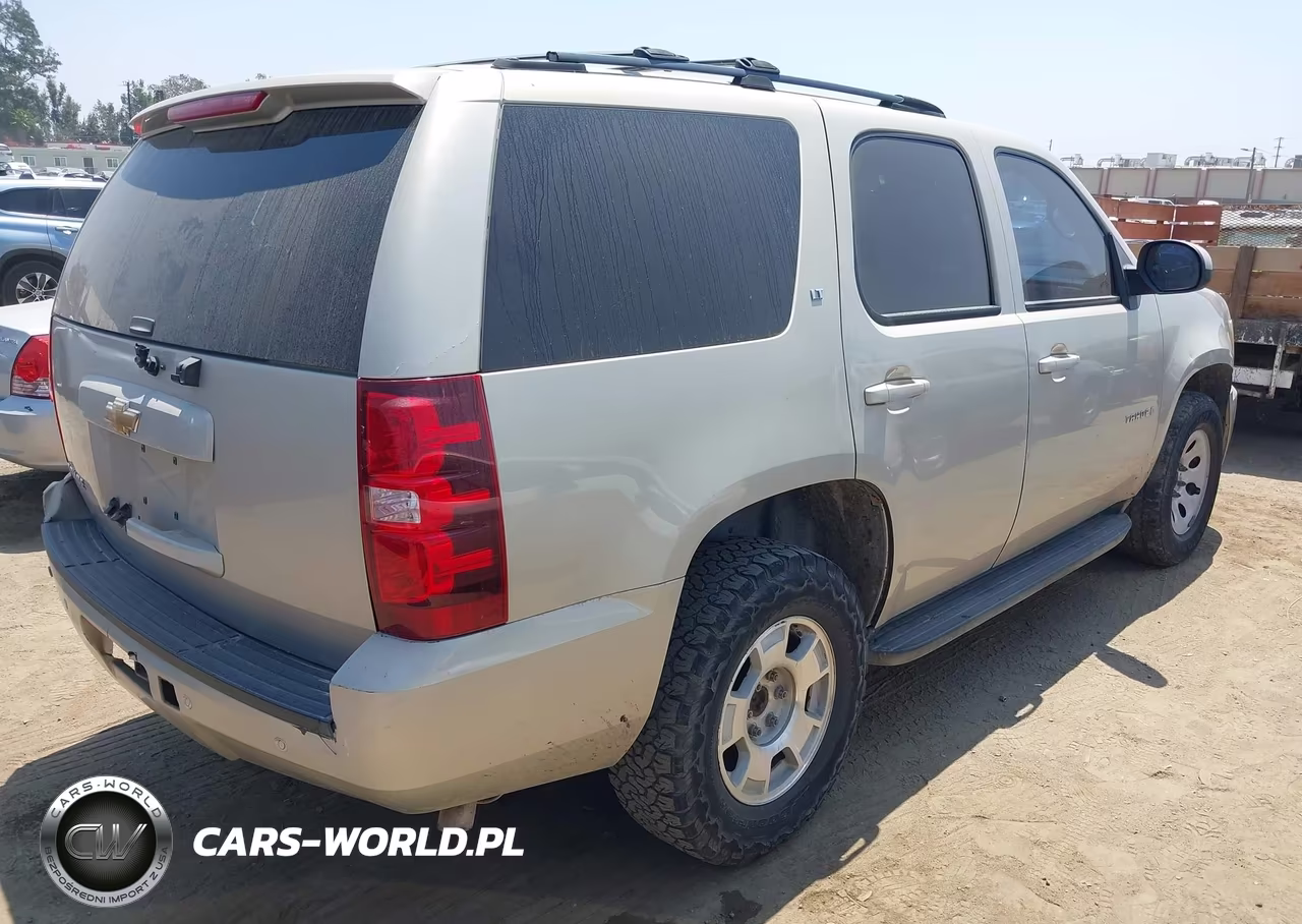 2007 Chevrolet Tahoe Lt VIN:1GNFC130X7R131016 - 4