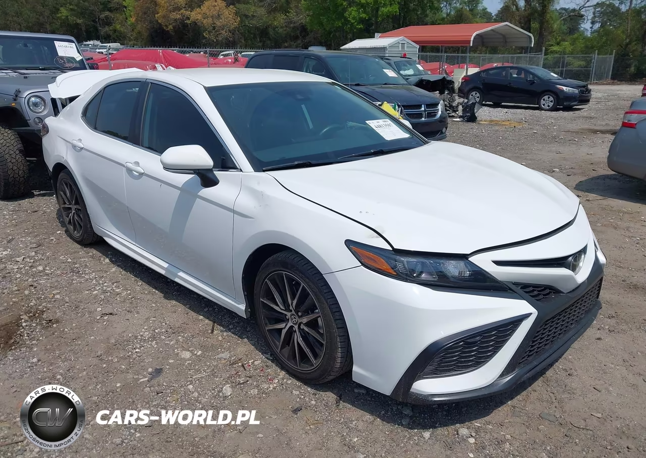 2024 Toyota Camry Se – zdjęcie 1 z 17