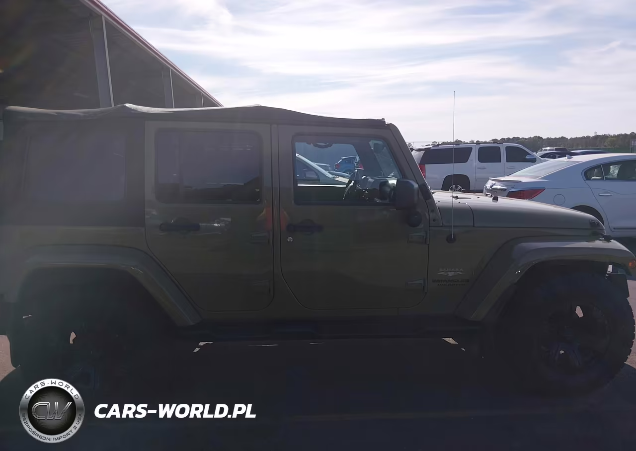 2013 Jeep Wrangler Unlimited Sahara VIN:1C4HJWEG7DL609034 - 13