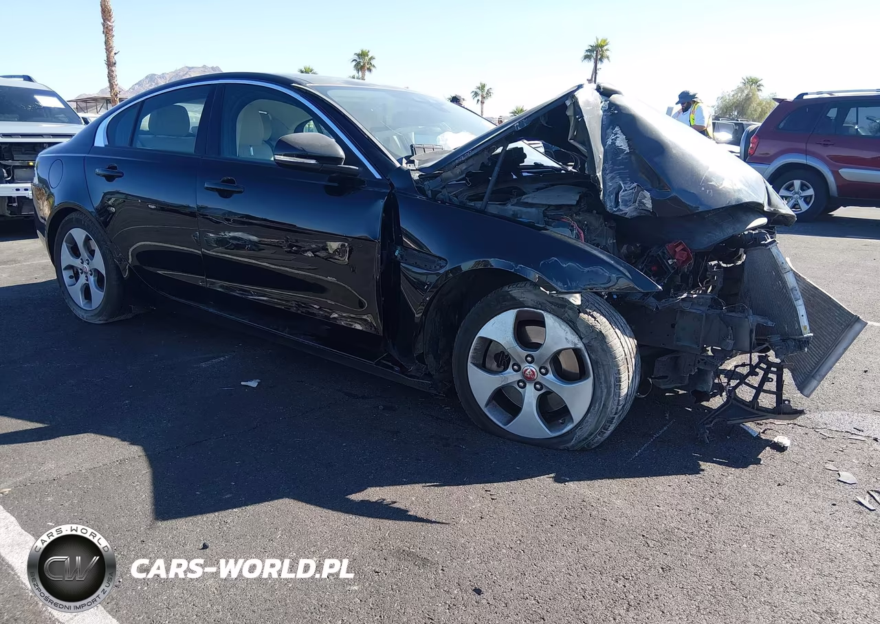 2017 Jaguar Xe 25T VIN:SAJAR4BG0HA969929 - 1