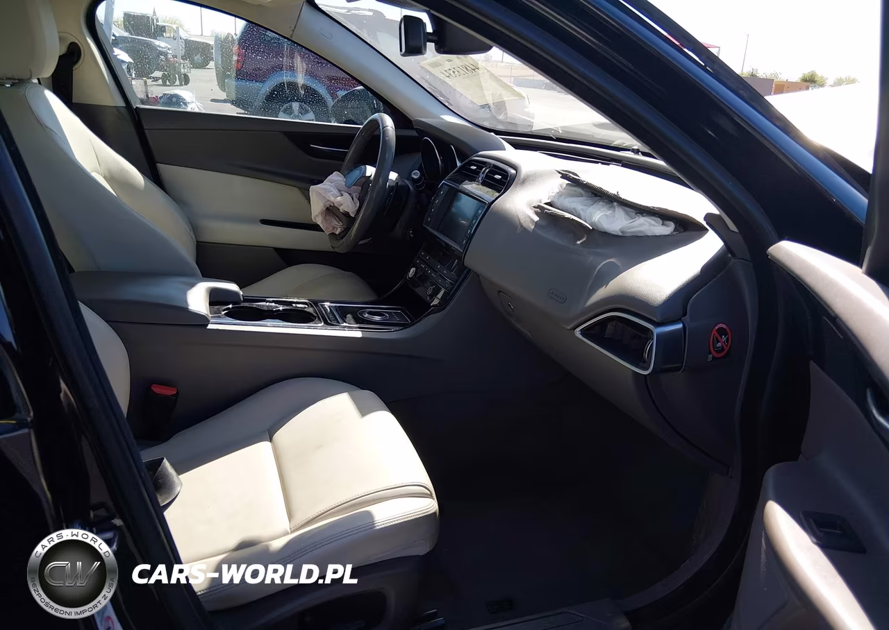 2017 Jaguar Xe 25T VIN:SAJAR4BG0HA969929 - 5