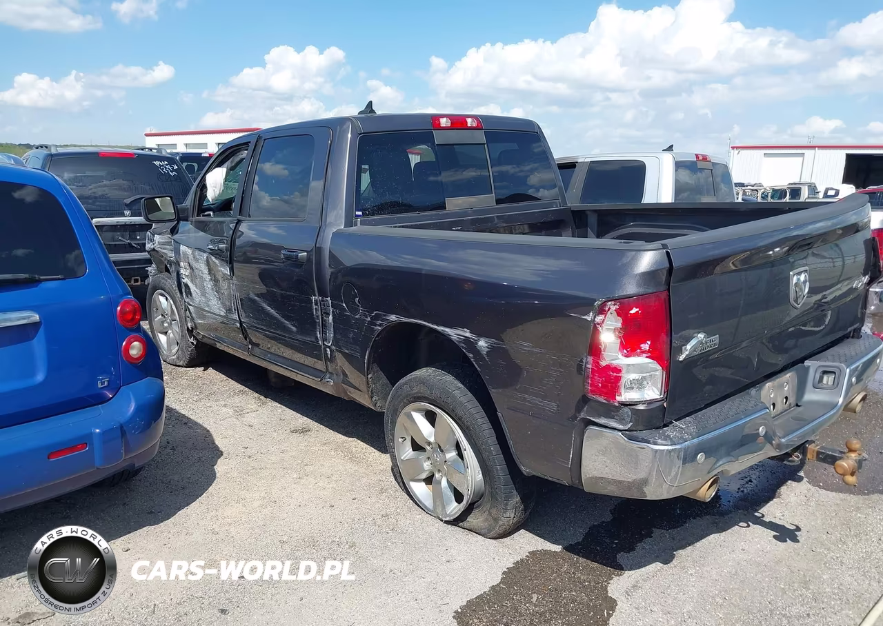 2019 Ram 1500 Classic Big Horn 4X4 5'7 Box VIN:1C6RR7LT3KS558774 - 3