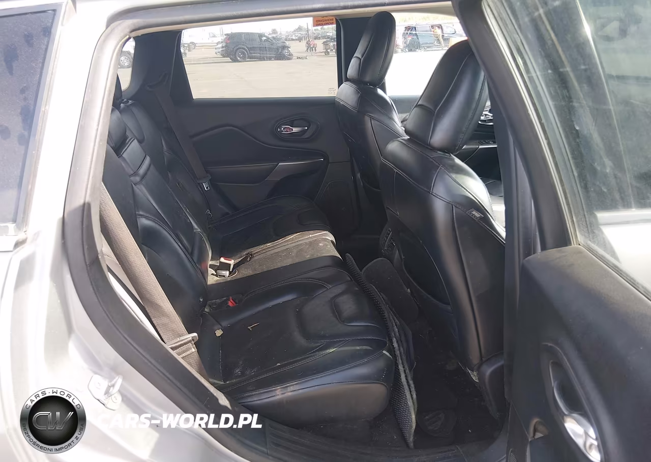2019 Jeep Cherokee Limited 4X4 VIN:1C4PJMDX0KD197693 - 8