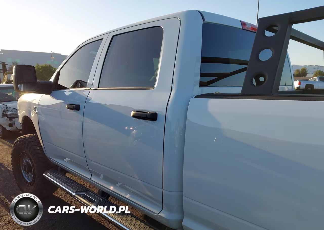 2024 Ram 2500 Tradesman 4X4 8' Box VIN:3C6UR5HL8RG370745 - 14