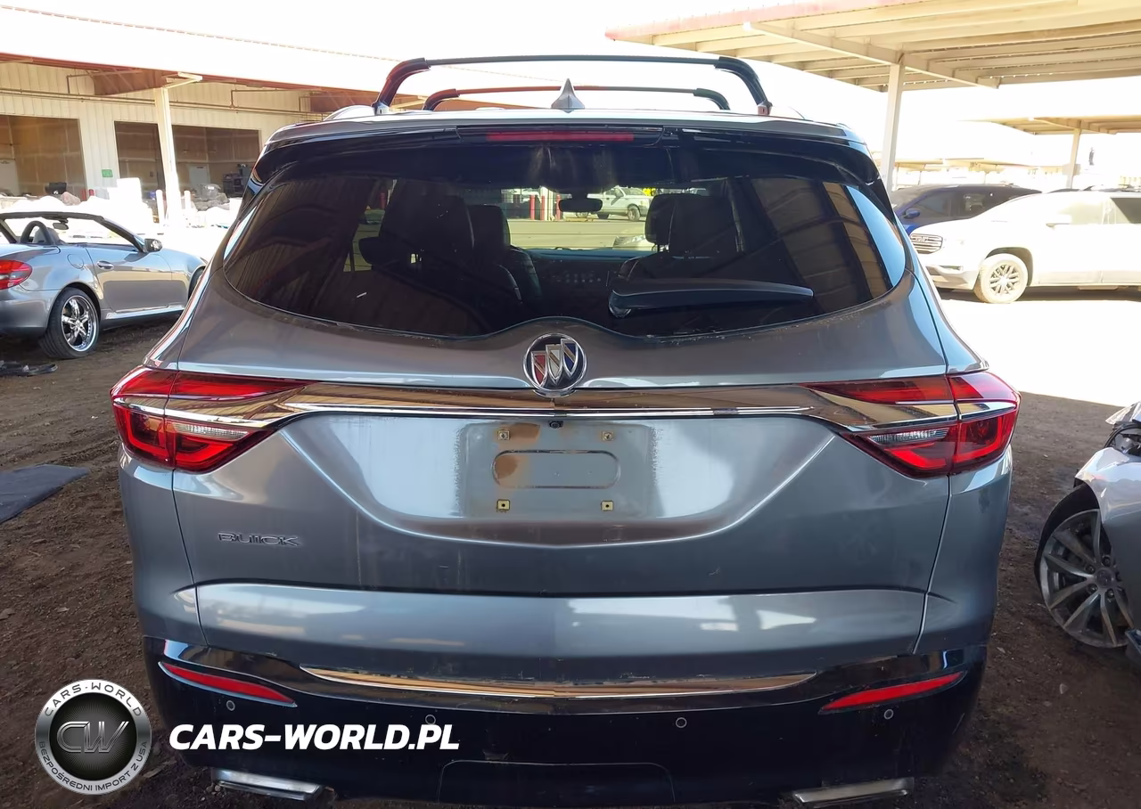 2018 Buick Enclave Essence VIN:5GAERBKW5JJ233944 - 17