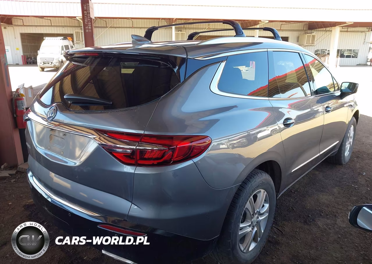 2018 Buick Enclave Essence VIN:5GAERBKW5JJ233944 - 4