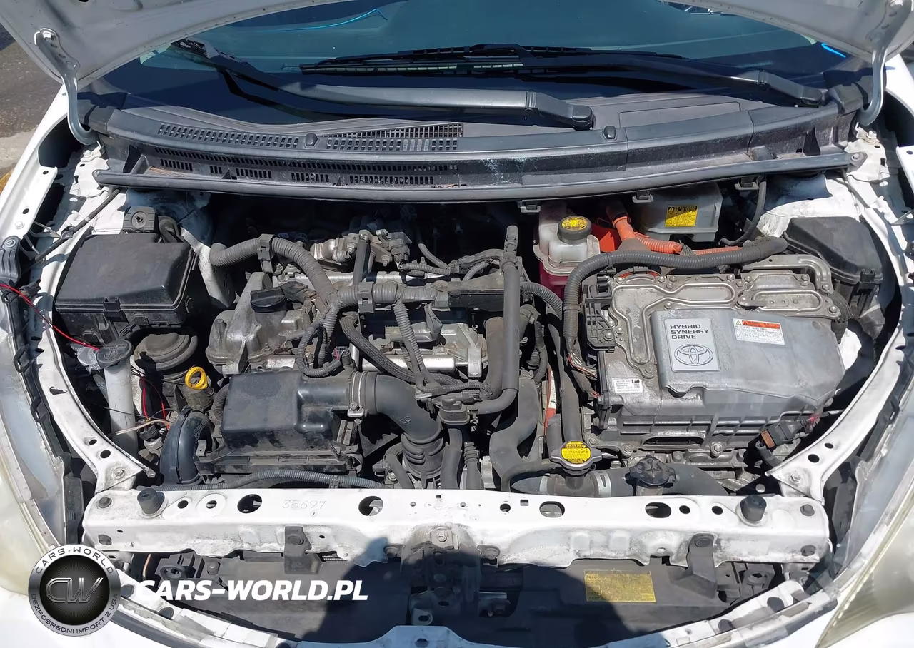 2012 Toyota Prius C Four VIN:JTDKDTB38C1013373 - 10