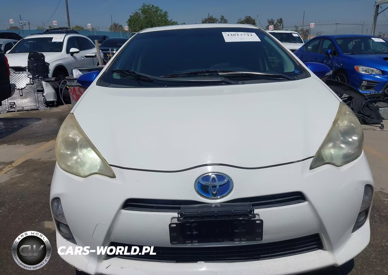 2012 Toyota Prius C Four VIN:JTDKDTB38C1013373 - 13