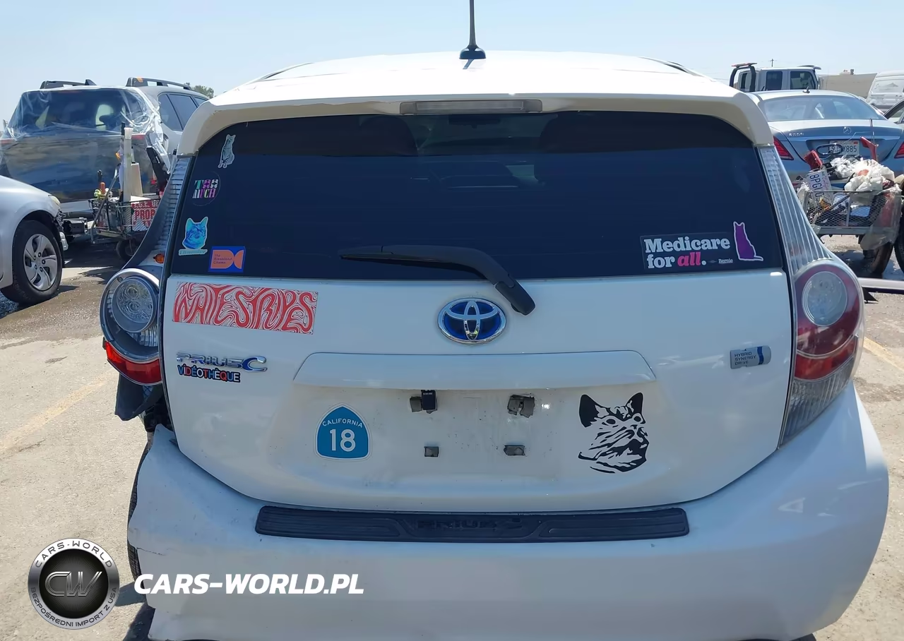 2012 Toyota Prius C Four VIN:JTDKDTB38C1013373 - 17