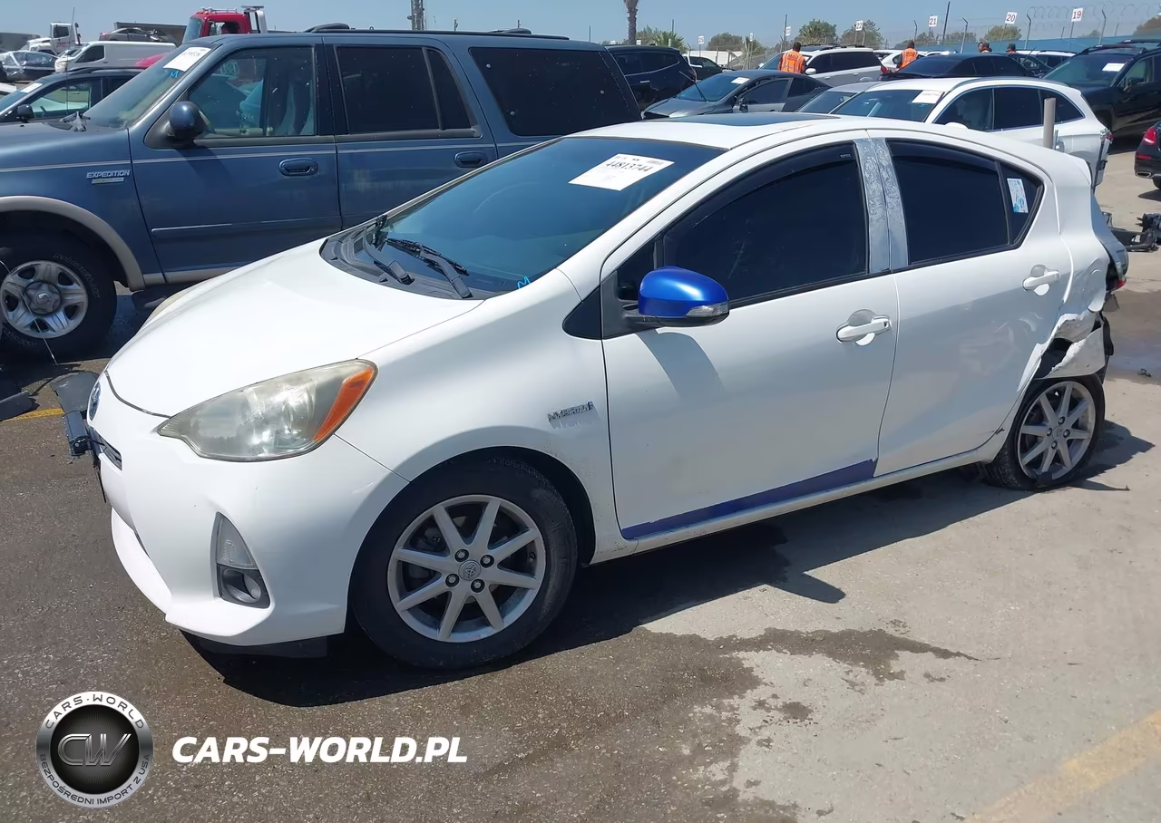 2012 Toyota Prius C Four VIN:JTDKDTB38C1013373 - 2