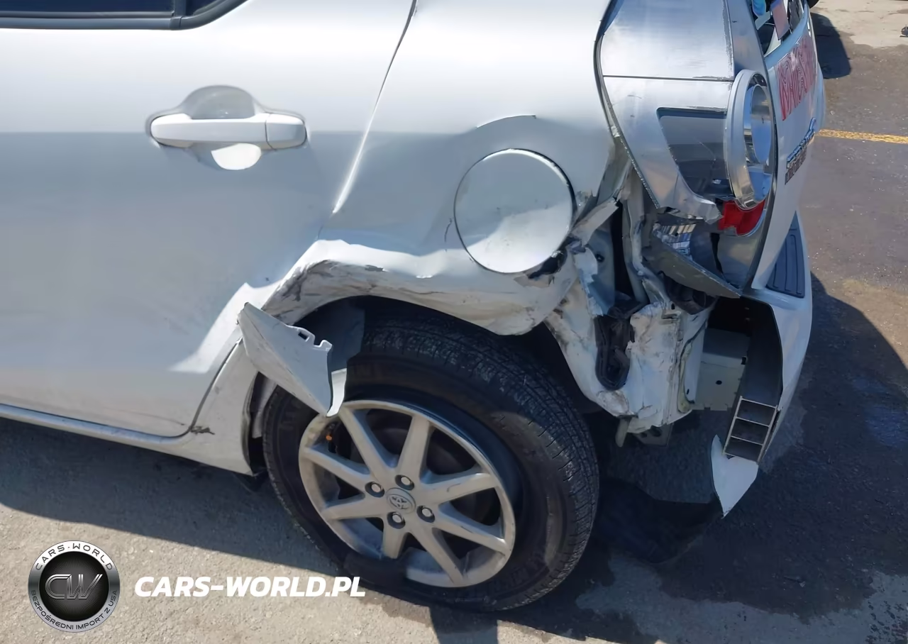2012 Toyota Prius C Four VIN:JTDKDTB38C1013373 - 6