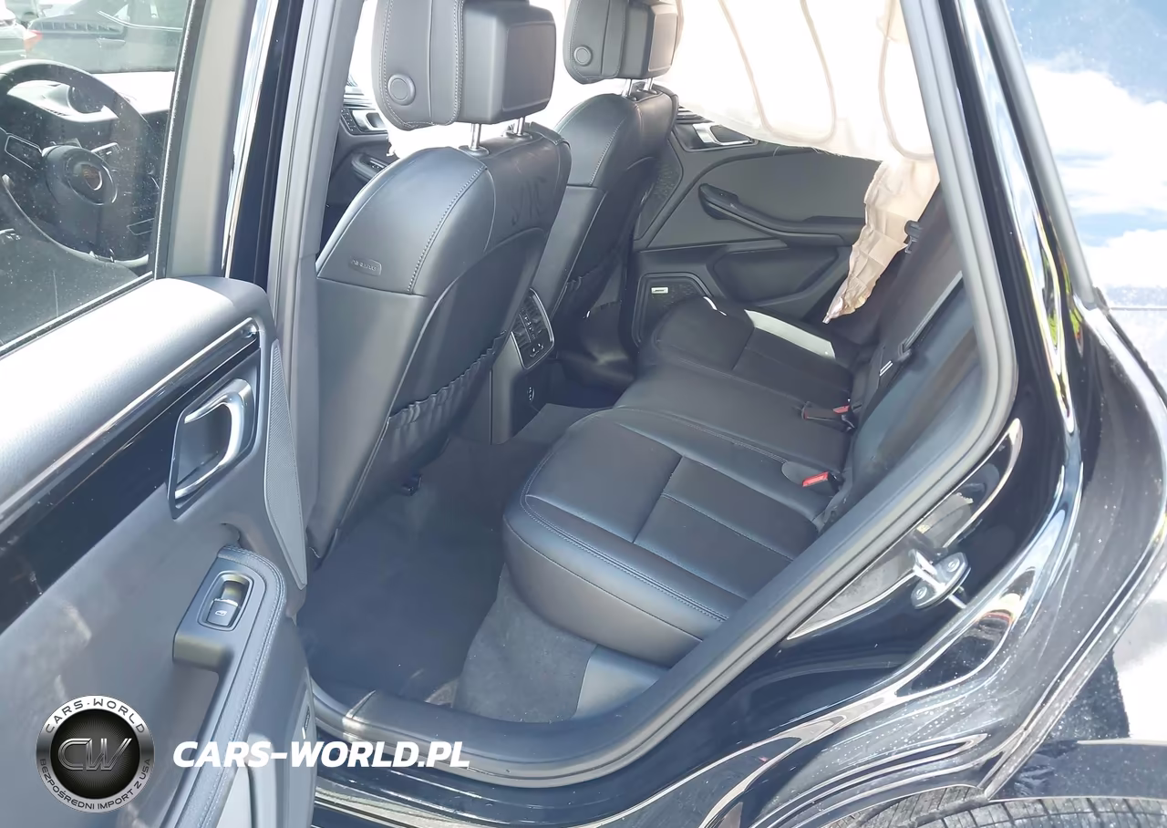 2026 Porsche Macan S VIN:WP1AG2A56TLB40903 - 8