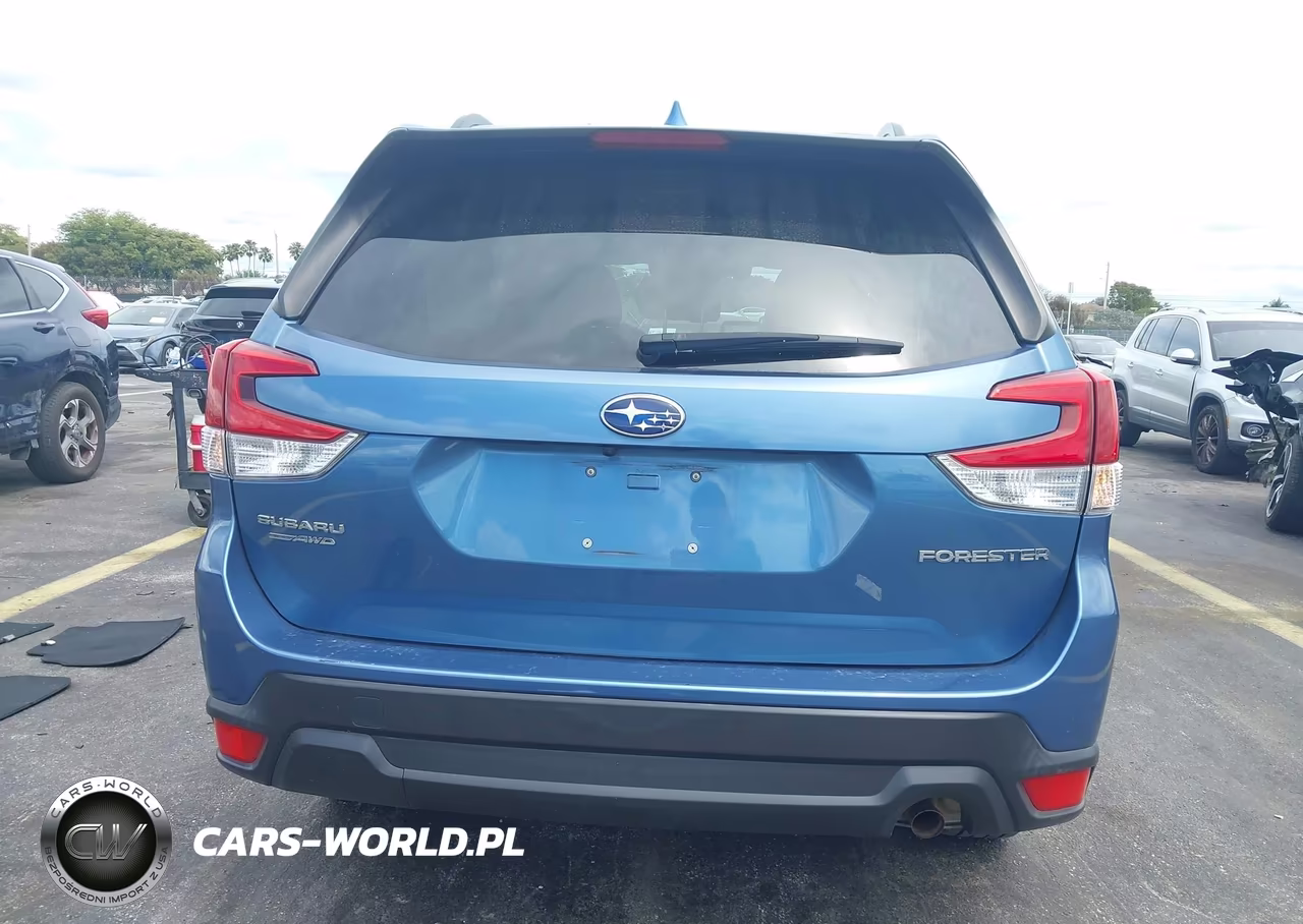 2021 Subaru Forester Premium VIN:JF2SKAFC5MH458443 - 17
