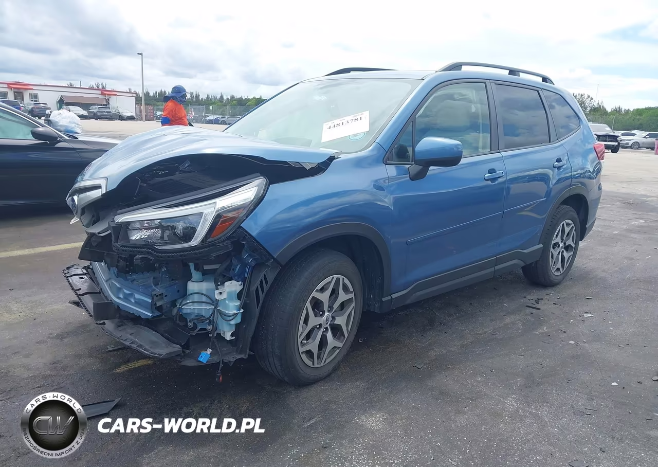 2021 Subaru Forester Premium VIN:JF2SKAFC5MH458443 - 2