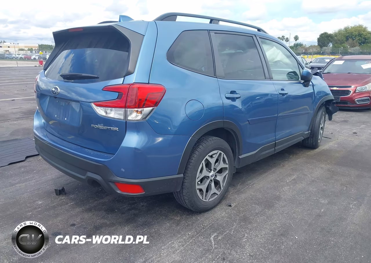2021 Subaru Forester Premium VIN:JF2SKAFC5MH458443 - 4