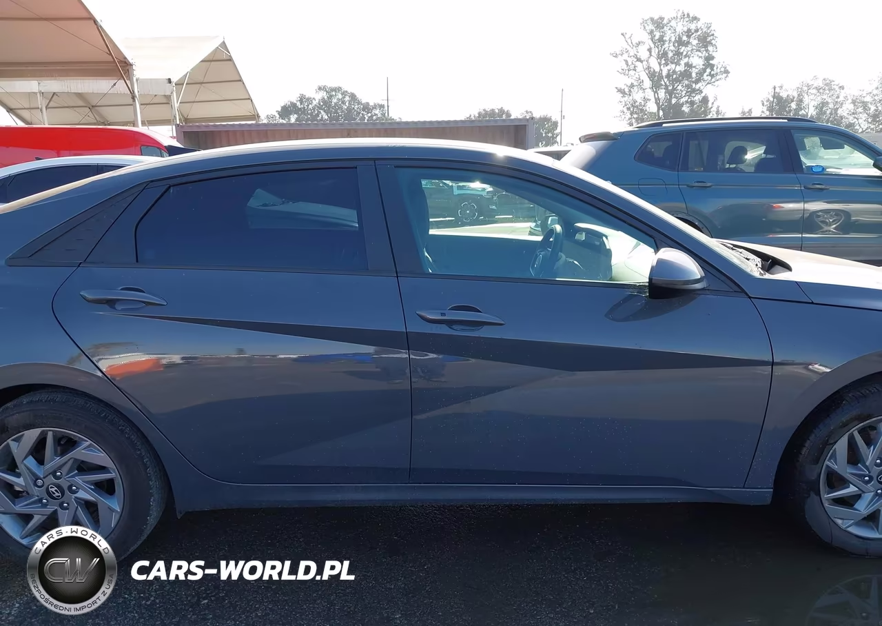2024 Hyundai Elantra Hybrid Blue VIN:KMHLM4DJ0RU119521 - 14