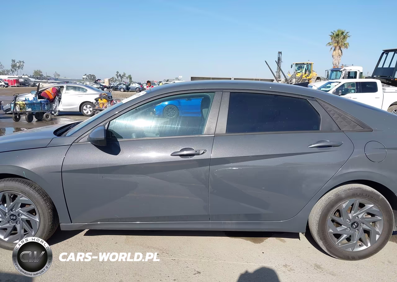 2024 Hyundai Elantra Hybrid Blue VIN:KMHLM4DJ0RU119521 - 15