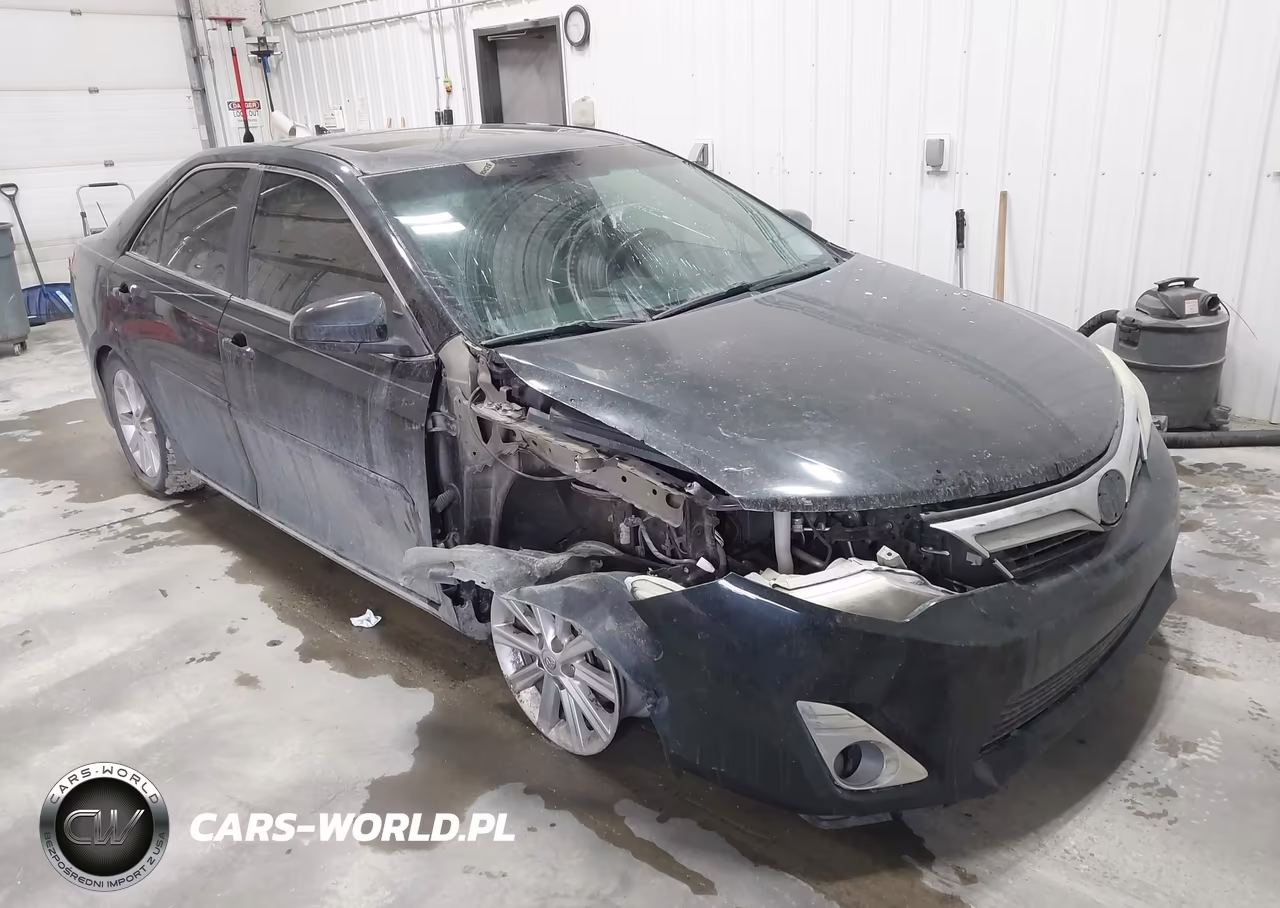 2014 Toyota Camry Xle V6 – zdjęcie 1 z 17