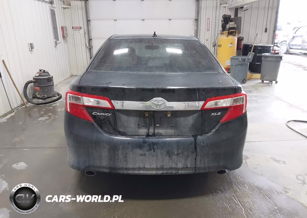 2014 Toyota Camry Xle V6 VIN:4T1BK1FK9EU544137 - 16