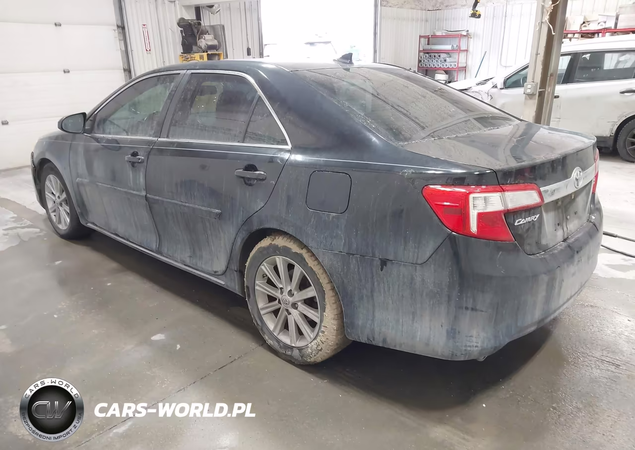 2014 Toyota Camry Xle V6 VIN:4T1BK1FK9EU544137 - 3