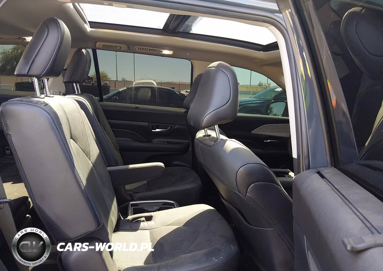 2025 Toyota Grand Highlander Limited VIN:5TDAAAB53SS085898 - 8