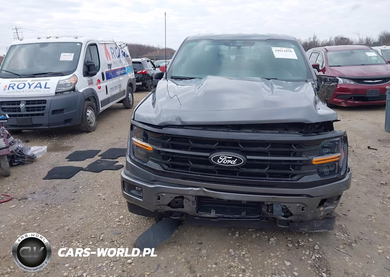 2024 Ford F-150 Xlt VIN:1FTFW3LD8RFA15302 - 13