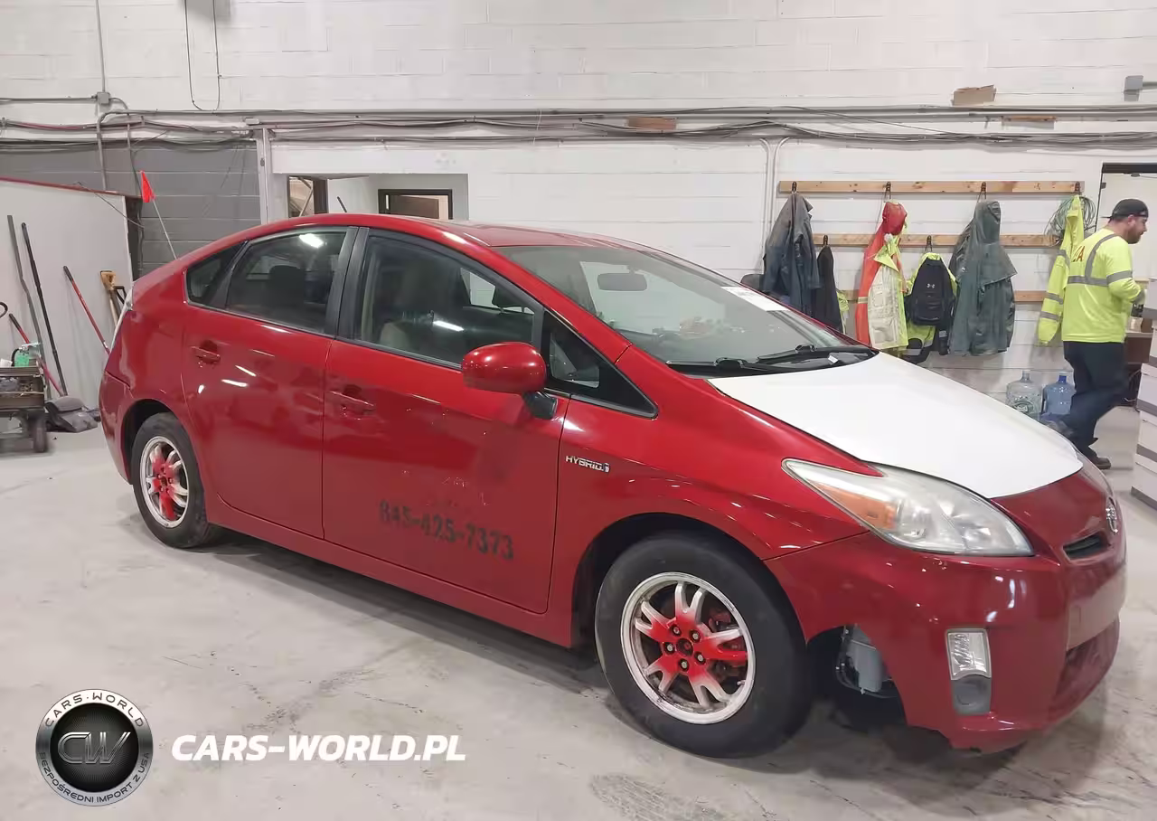 2011 Toyota Prius Three