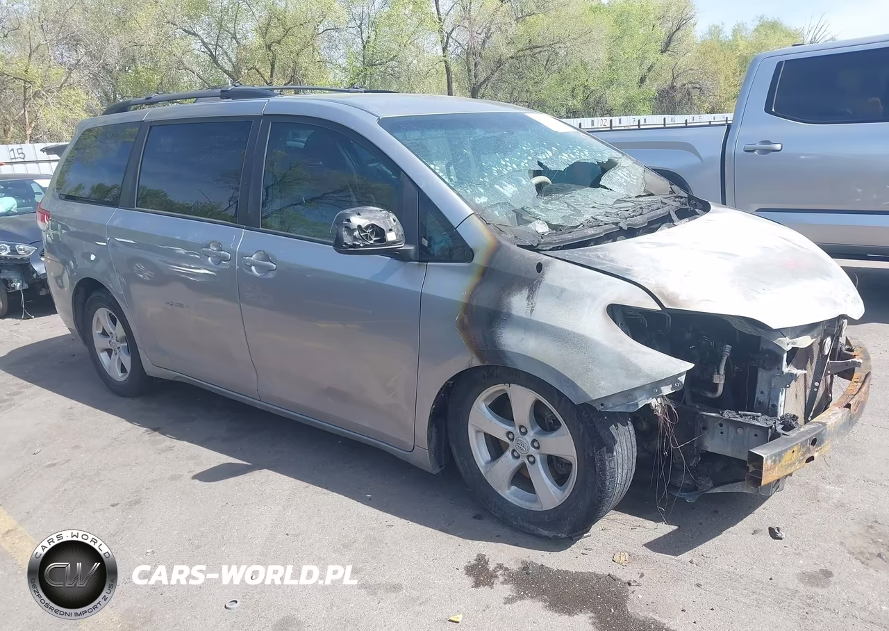 2011 Toyota Sienna Le V6