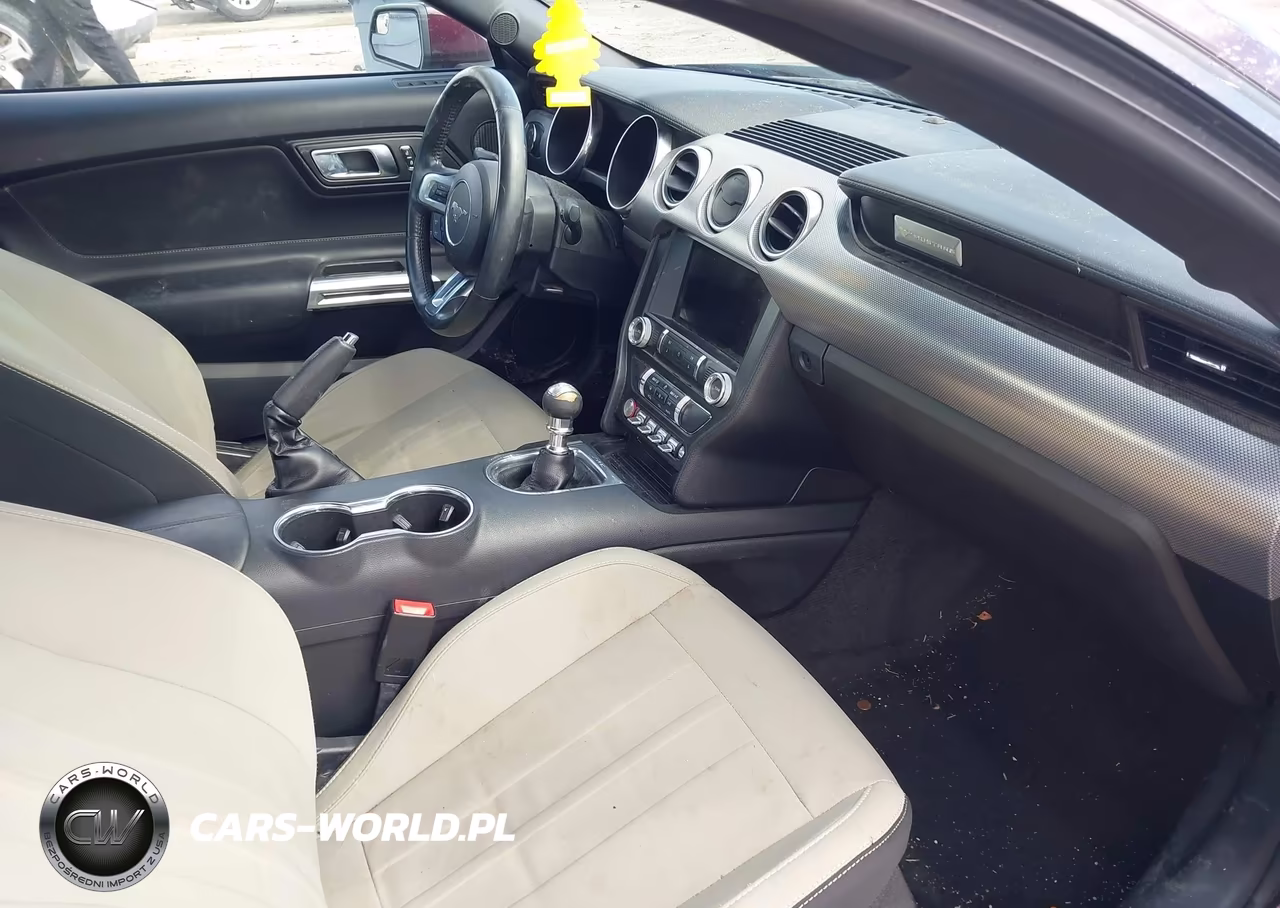 2018 Ford Mustang Ecoboost VIN:1FA6P8TH1J5112077 - 5