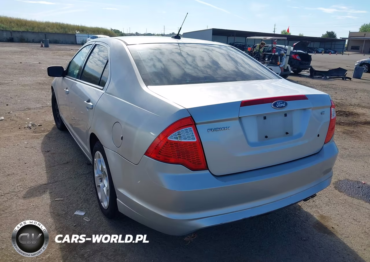 2010 Ford Fusion Se VIN:3FAHP0HA5AR383940 - 3