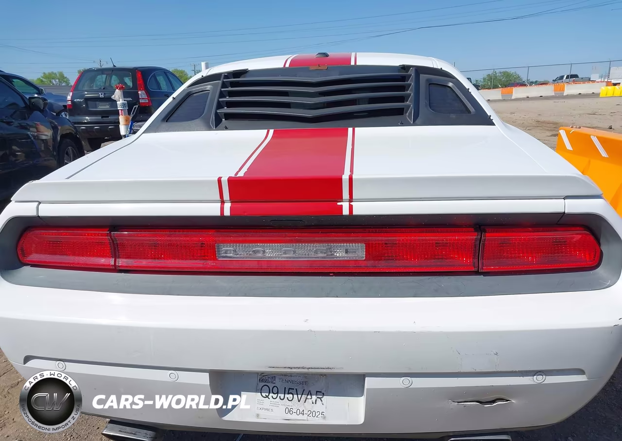 2014 Dodge Challenger Sxt VIN:2C3CDYAGXEH299256 - 17