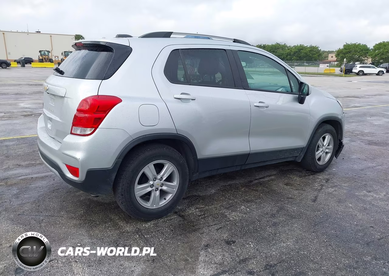 2021 Chevrolet Trax Fwd Lt VIN:KL7CJLSB9MB323223 - 4