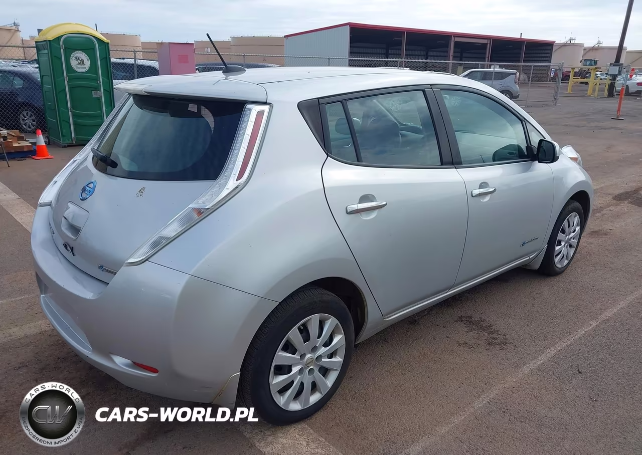 2015 Nissan Leaf S VIN:1N4AZ0CP4FC329803 - 4