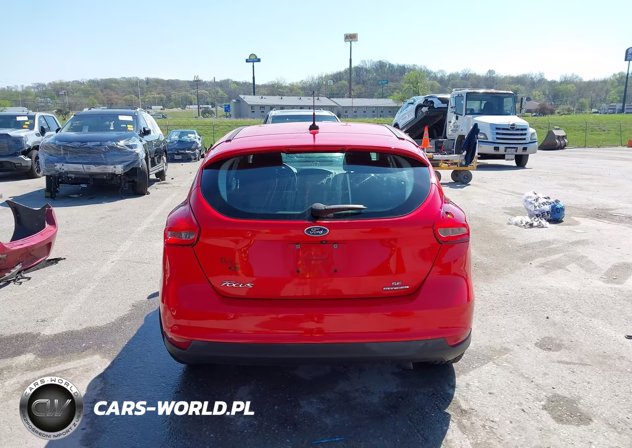 2016 Ford Focus Se VIN:1FADP3K22GL281794 - 16