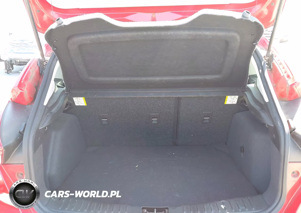 2016 Ford Focus Se VIN:1FADP3K22GL281794 - 18