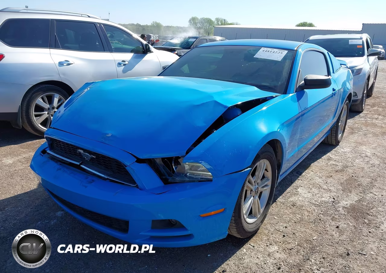 2014 Ford Mustang V6 VIN:1ZVBP8AM1E5203863 - 2