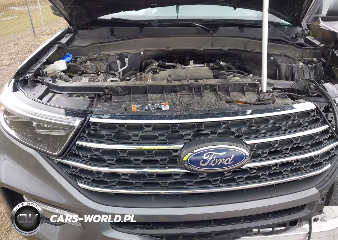 2024 Ford Explorer Xlt VIN:1FMSK7DHXRGA53543 - 10
