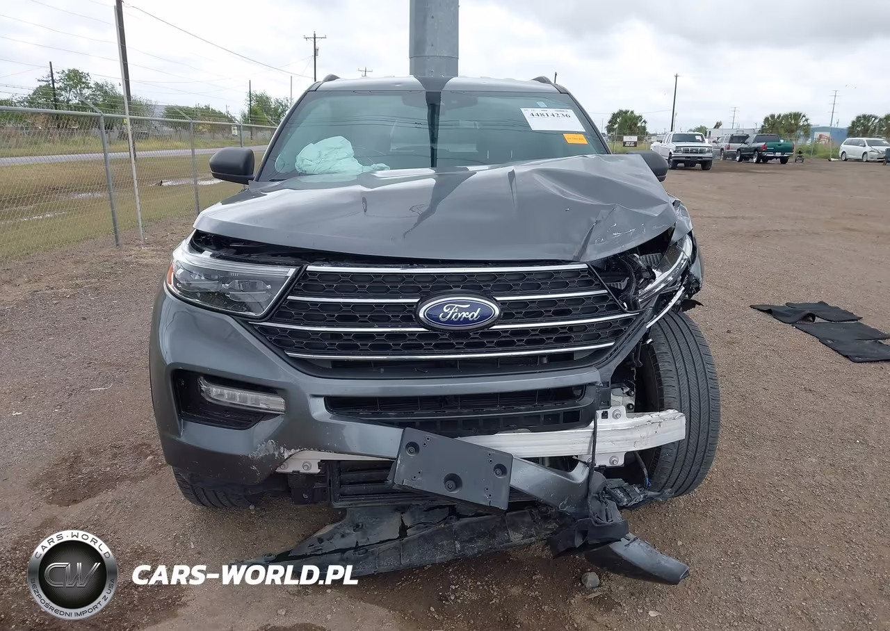 2024 Ford Explorer Xlt VIN:1FMSK7DHXRGA53543 - 13