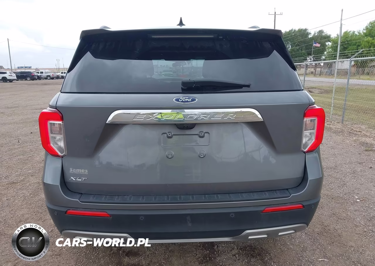 2024 Ford Explorer Xlt VIN:1FMSK7DHXRGA53543 - 17