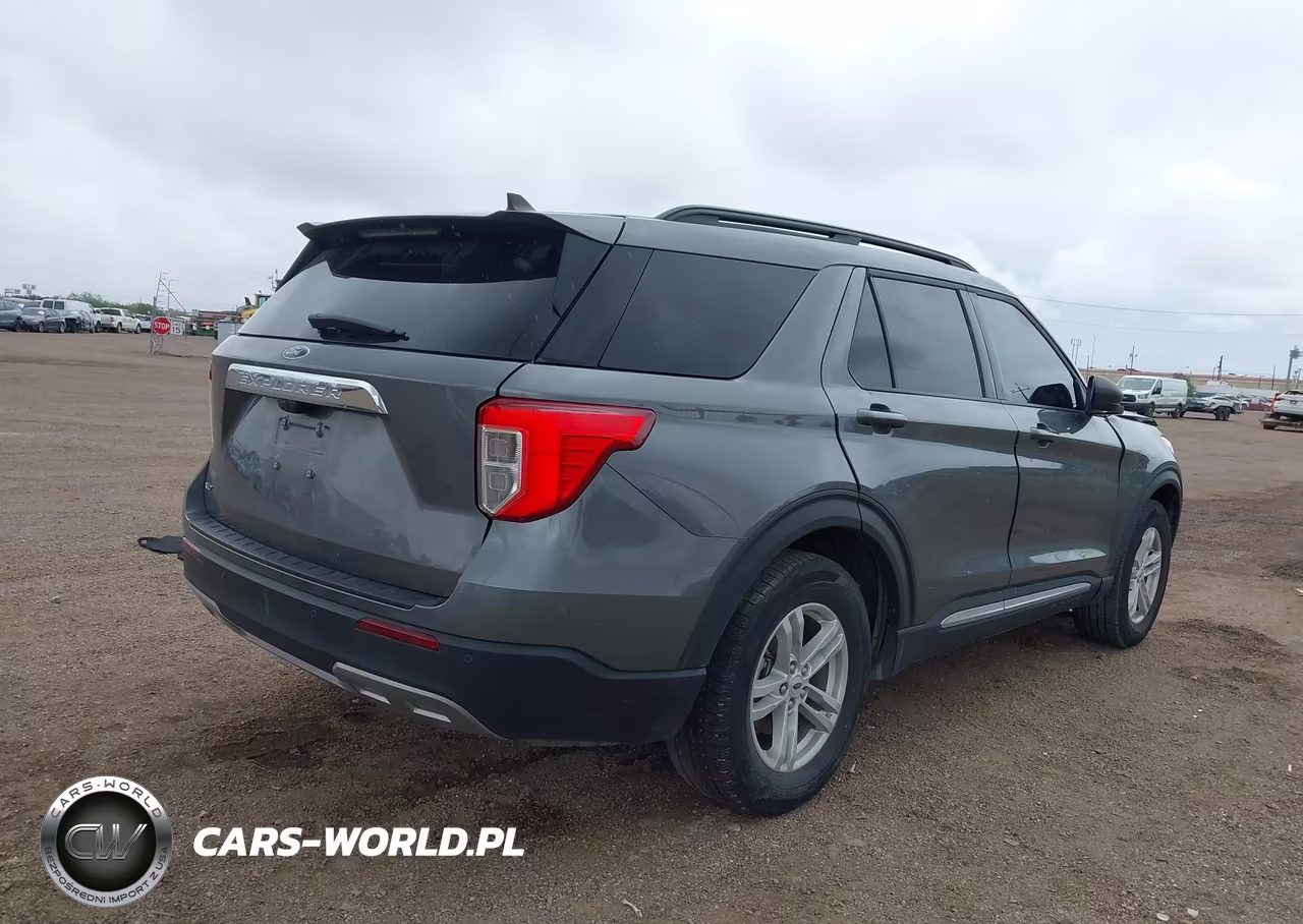2024 Ford Explorer Xlt VIN:1FMSK7DHXRGA53543 - 4