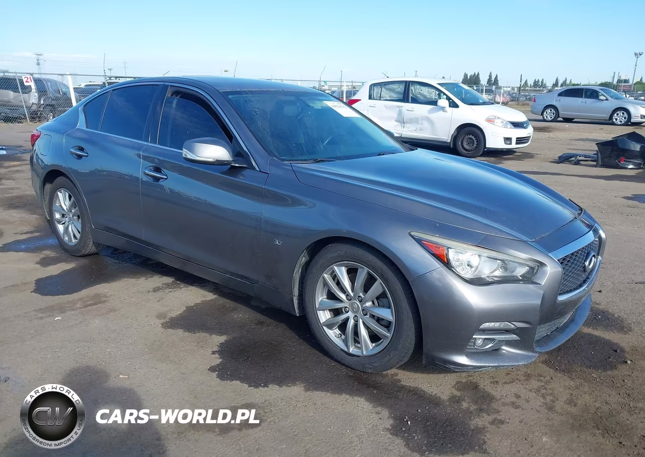 2015 Infiniti Q50 Premium