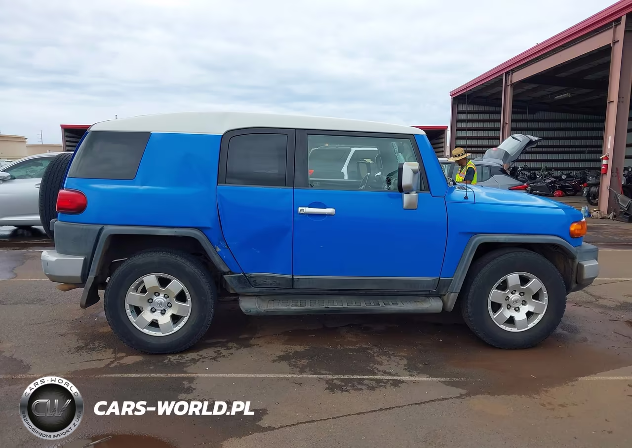 2007 Toyota Fj Cruiser VIN:JTEZU11FX70014613 - 13