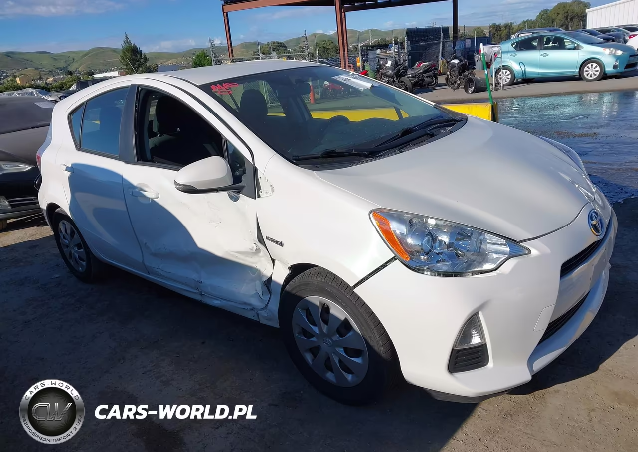 2014 Toyota Prius C Three